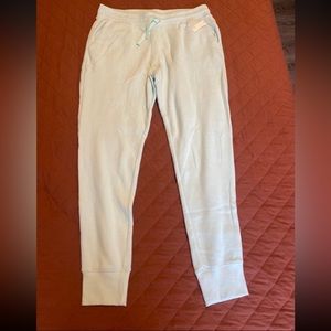 Amazon essentials joggers